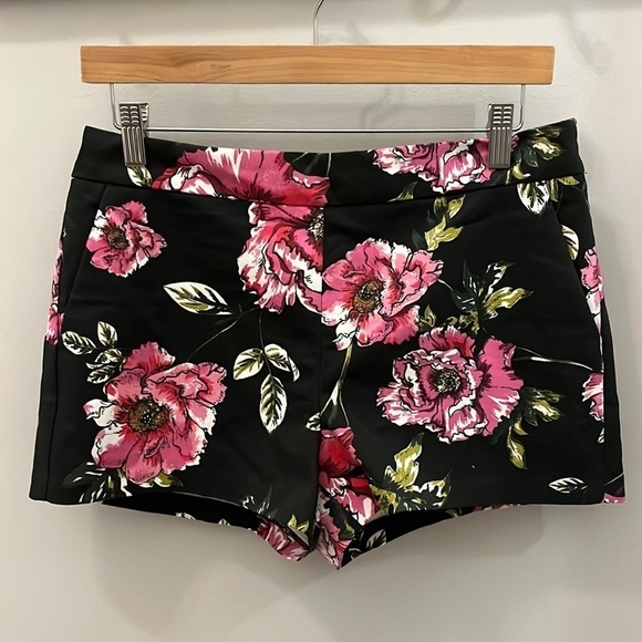 Express Shortie Mid Rise Size 6 Black - Picture 2 of 9